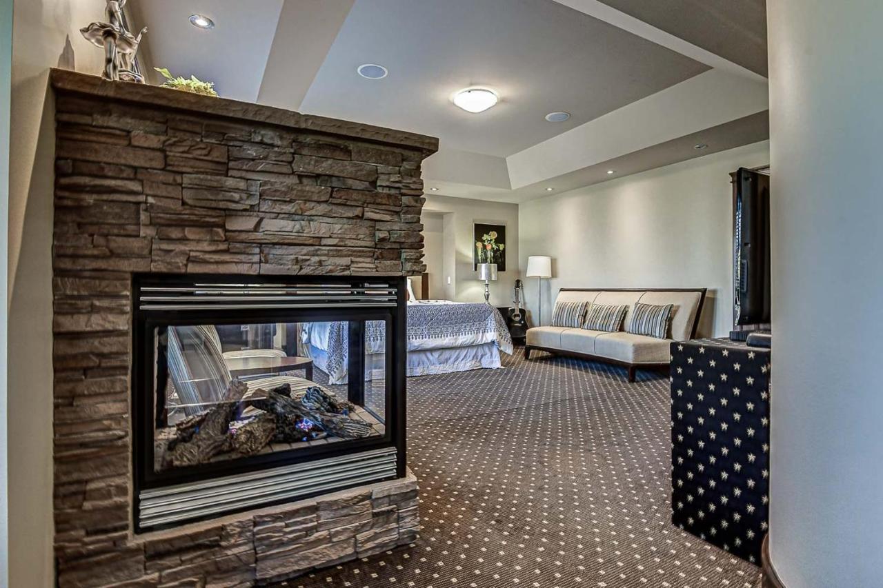 Westmount River Inn Калґарі Екстер'єр фото